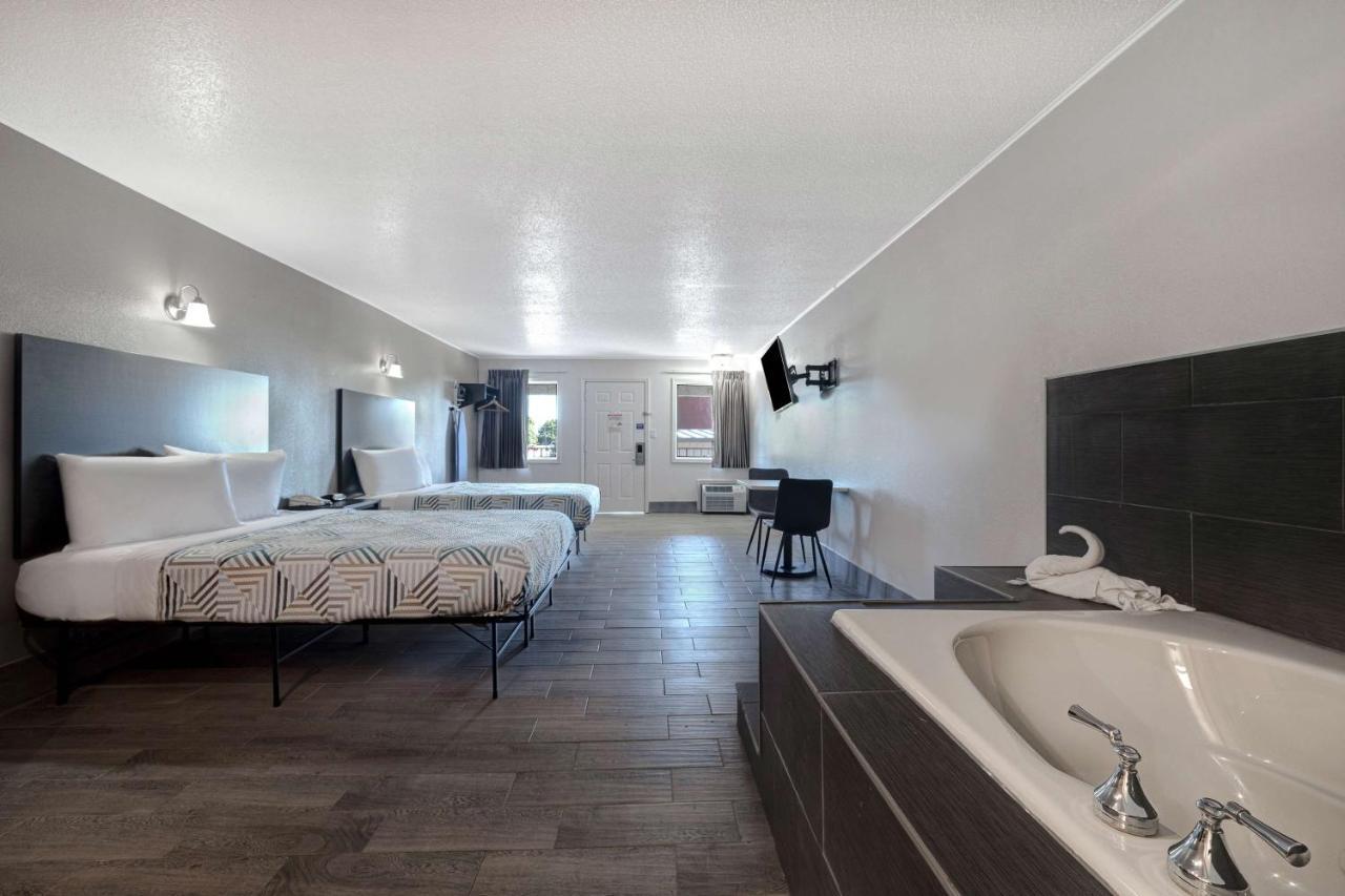 Crestview Inn Branson West Bagian luar foto